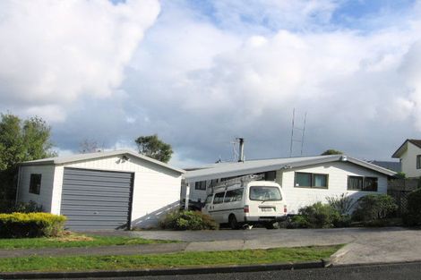 Photo of property in 3 Cantua Close, Totara Heights, Auckland, 2105