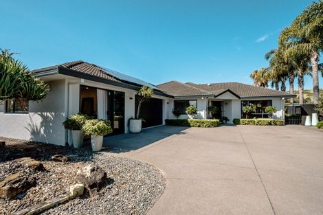 Photo of property in 16 Tomika Crescent, Papamoa Beach, Papamoa, 3118