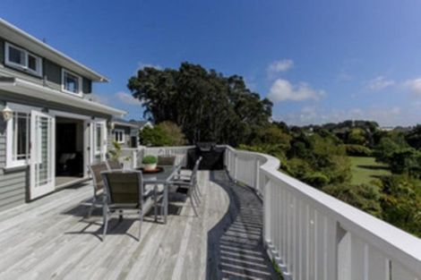 Photo of property in 28 Baring Terrace, Strandon, New Plymouth, 4312