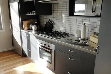 Photo of property in 10 Donnelly Street, Oakura, 4314