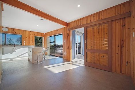 Photo of property in 13 Walden Place, Mangere East, Auckland, 2024