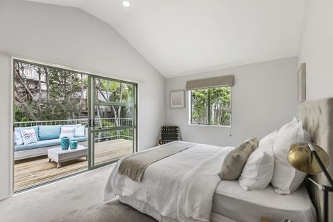 Photo of property in 36 Wairoa Road, Narrow Neck, Auckland, 0624