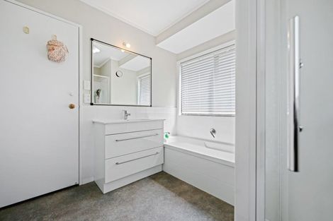 Photo of property in 36 Endeavour Avenue, Flagstaff, Hamilton, 3210