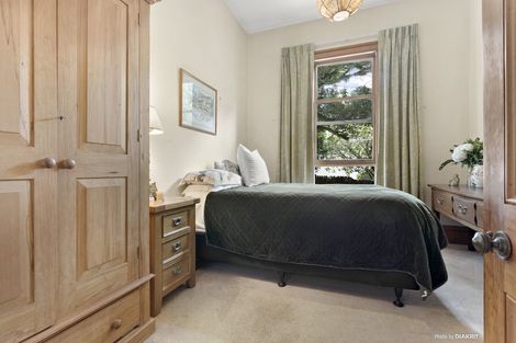 Photo of property in 124 Trelissick Crescent, Ngaio, Wellington, 6035