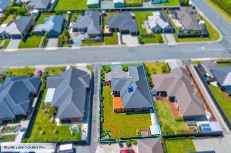 Photo of property in 9 Walnut Way, Rangiora, 7400