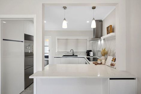Photo of property in 1/56a Taharoto Road, Takapuna, Auckland, 0622