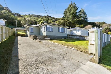 Photo of property in 71 Petrie Street, Wainuiomata, Lower Hutt, 5014