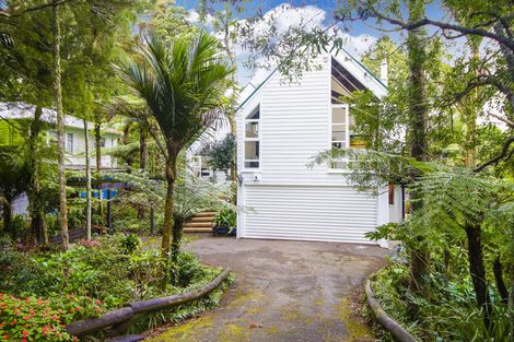 Photo of property in 83 Waima Crescent, Titirangi, Auckland, 0604