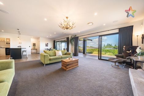 Photo of property in 13 Mount Marua Way, Timberlea, Upper Hutt, 5018