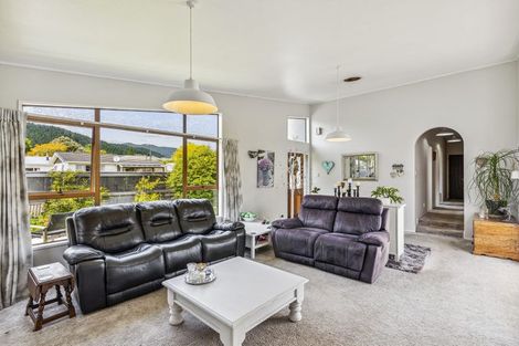 Photo of property in 18 Sunshine Avenue, Paraparaumu, 5032