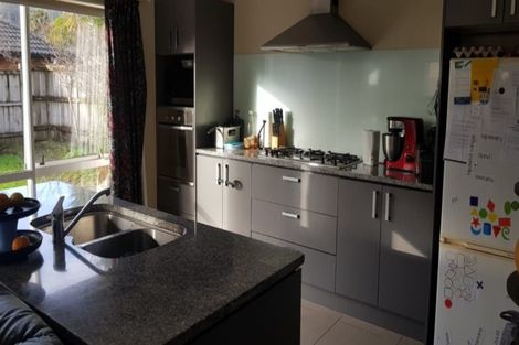 Photo of property in 10 Bridgefield Crescent, Flat Bush, Auckland, 2016