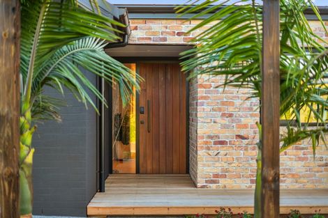 Photo of property in 7 Taemai Place, Okura Bush, Albany, 0794