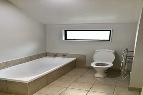 Photo of property in 5/25 Hollies Crescent, Johnsonville, Wellington, 6037