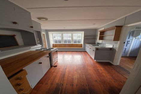 Photo of property in 654 Featherston Street, Roslyn, Palmerston North, 4414