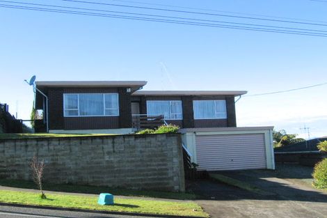 Photo of property in 22 Newcastle Road, Dinsdale, Hamilton, 3204