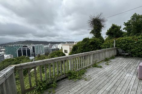 Photo of property in 239 The Terrace, Te Aro, Wellington, 6011