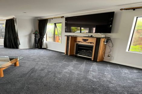 Photo of property in 11 Rosses Place, Pinehill, Auckland, 0632