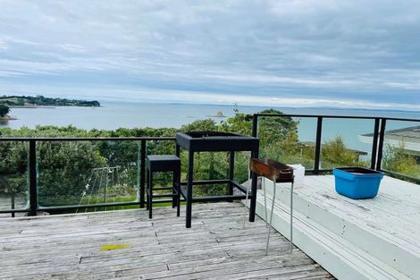 Photo of property in 1001 Whangaparaoa Road, Tindalls Beach, Whangaparaoa, 0930