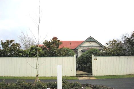 Photo of property in 43 Mansfield Avenue, St Albans, Christchurch, 8014