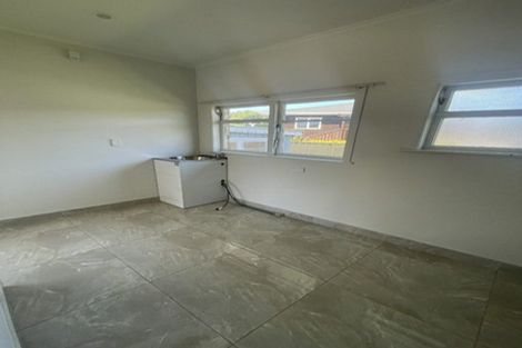 Photo of property in 22 Coles Crescent, Papakura, 2110