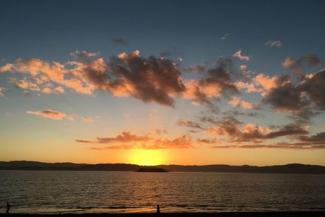 Photo of property in Inverey, 6 Maire Street, Eastbourne, Lower Hutt, 5013