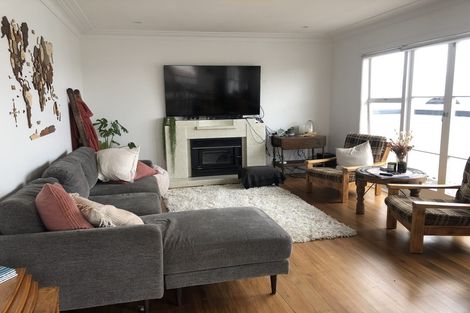 Photo of property in 1/3 Waller Avenue, Bucklands Beach, Auckland, 2012