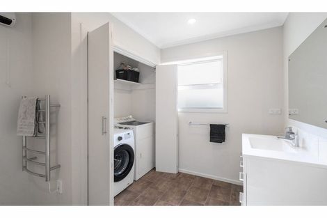 Photo of property in 29a Holloway Street, Waikiwi, Invercargill, 9810