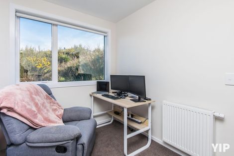 Photo of property in 8 Cessna Way, Newlands, Wellington, 6037