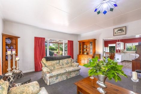 Photo of property in 52 Mcgreevy Street, Waipawa, 4210
