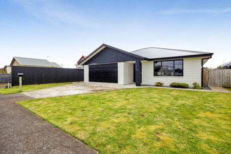 Photo of property in 69 Wilson Street, Hawera, 4610