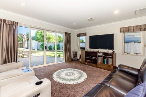 Photo of property in 3 Patterson Lane, Raumati Beach, Paraparaumu, 5032