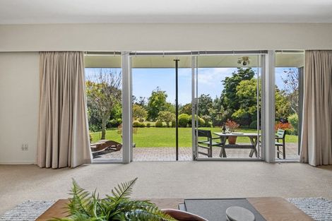 Photo of property in 8 Terrylyn Drive, Hillcrest, Auckland, 0627