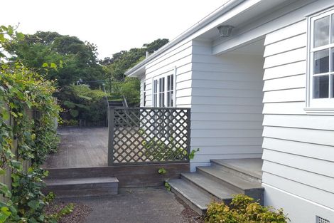 Photo of property in 93 Karori Road, Karori, Wellington, 6012