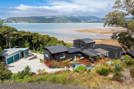 Photo of property in 85 Coast Road, Warrington, Waikouaiti, 9471