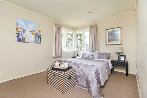Photo of property in 50 Sutton Crescent, Papakura, 2110
