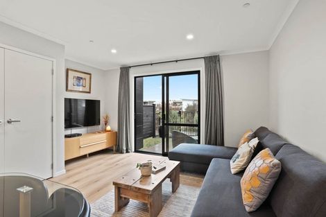 Photo of property in 6 Honowai Street, Kumeu, 0810