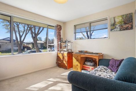 Photo of property in 6 Fenmere Place, Burwood, Christchurch, 8083