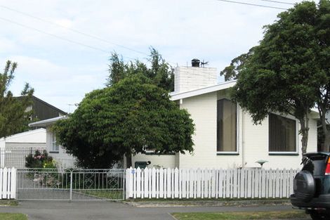 Photo of property in 8 Cutts Road, Russley, Christchurch, 8042