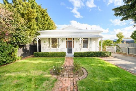 Photo of property in 70 Linton Street, West End, Palmerston North, 4410