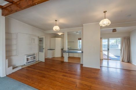 Photo of property in 155 Manly Street, Paraparaumu Beach, Paraparaumu, 5032