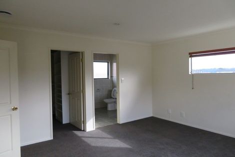 Photo of property in 19 Medallion Drive, Oteha, Auckland, 0632