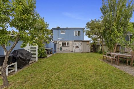 Photo of property in 4 Rotten Row, Waikuku Beach, 7473