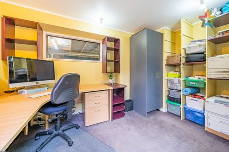 Photo of property in 9 Haven Grove, Naenae, Lower Hutt, 5011