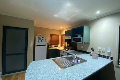 Photo of property in 33 Malaspina Place, Papatoetoe, Auckland, 2025