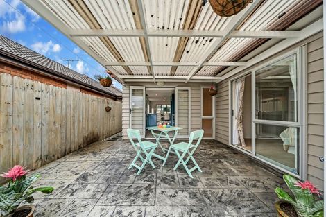Photo of property in 24 Espalier Drive, Henderson, Auckland, 0612