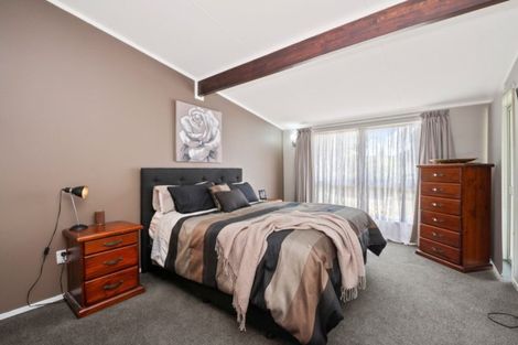 Photo of property in 13 Candu Lane, Kinloch, Taupo, 3377