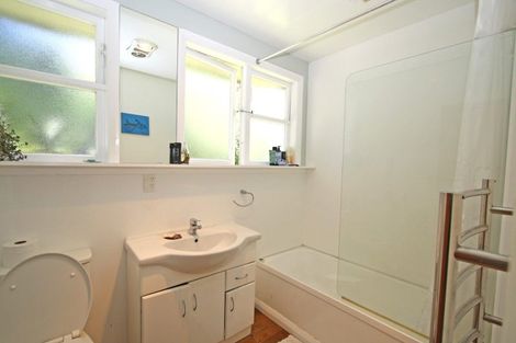 Photo of property in 44 Parsons Street, Vogeltown, New Plymouth, 4310