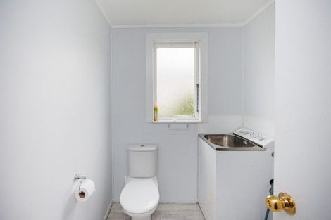 Photo of property in 6 Ngareta Street, Marton, 4710