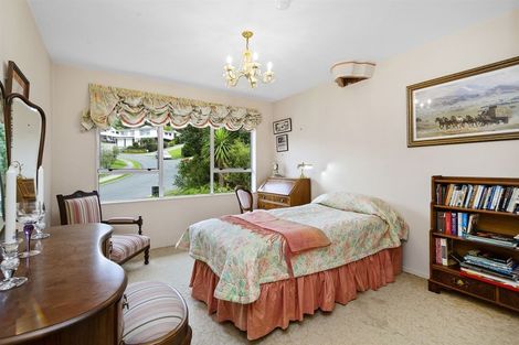 Photo of property in 8 Saint Aidans Way, Tawa, Wellington, 5028