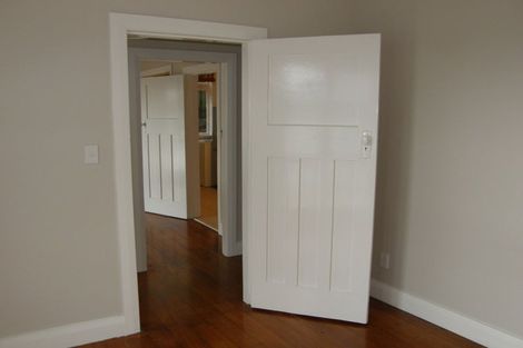 Photo of property in 24 Imperial Terrace, Melrose, Wellington, 6022